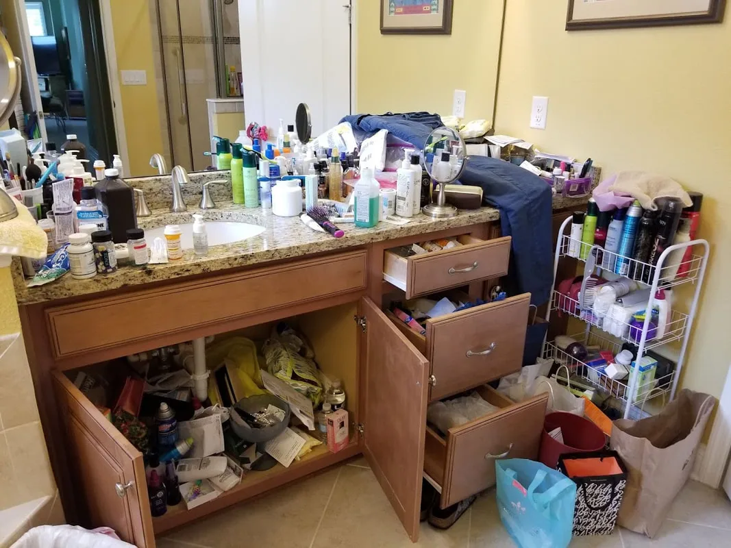 Kitchen before orgnazing