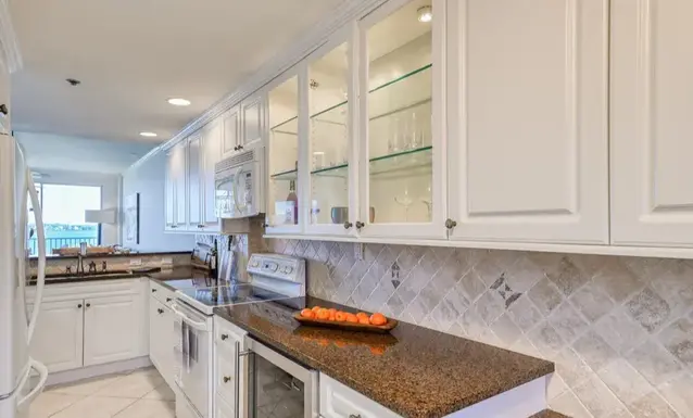 Tips for Welcoming Holiday Guests...Even if you have Clutter