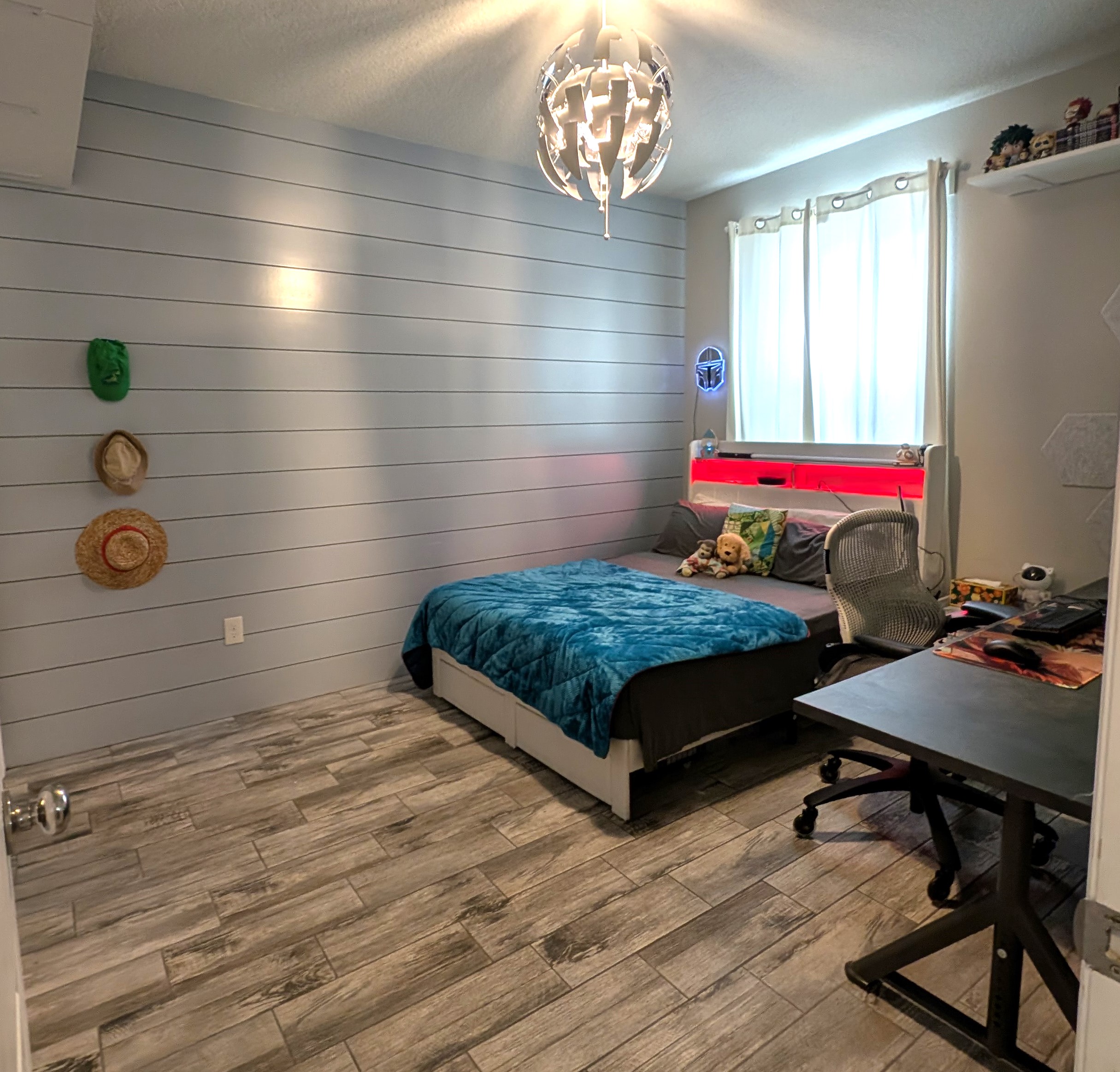 Kids bedroom, nicely organized
